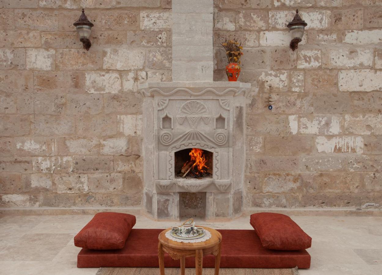 Narcissos Cave Hotel أوروغوبْ المظهر الخارجي الصورة
