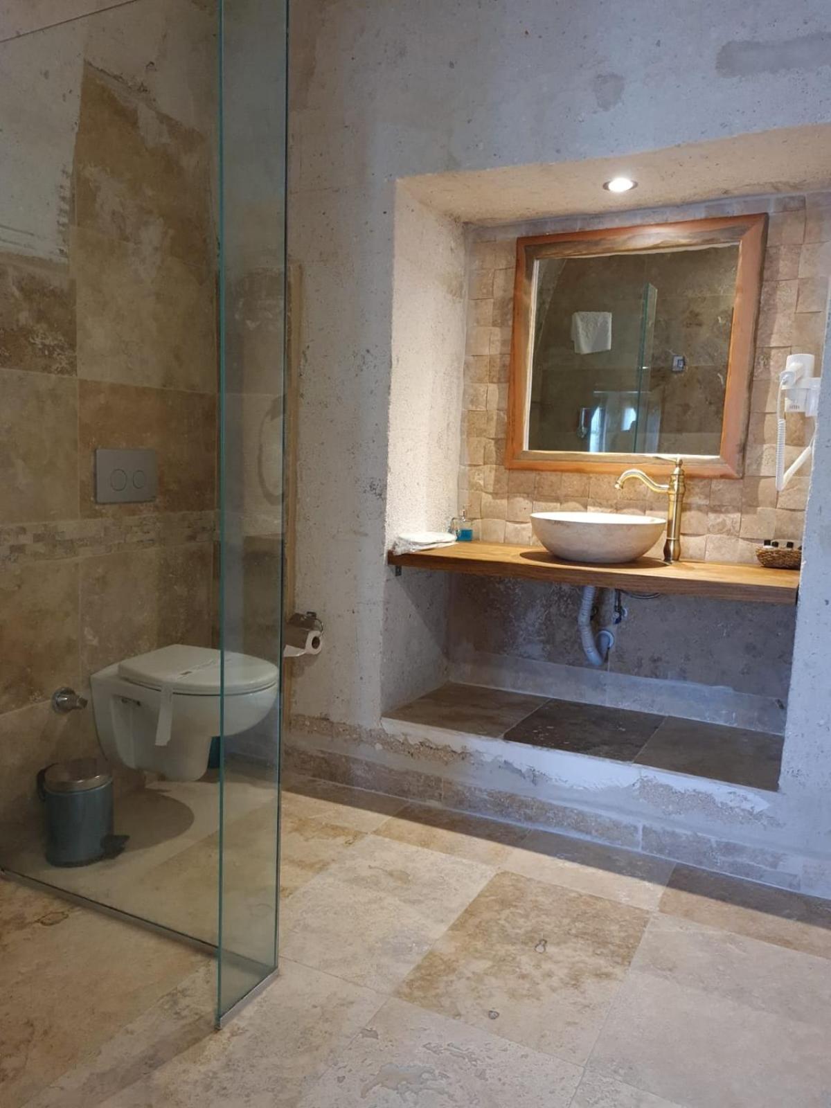Narcissos Cave Hotel أوروغوبْ المظهر الخارجي الصورة