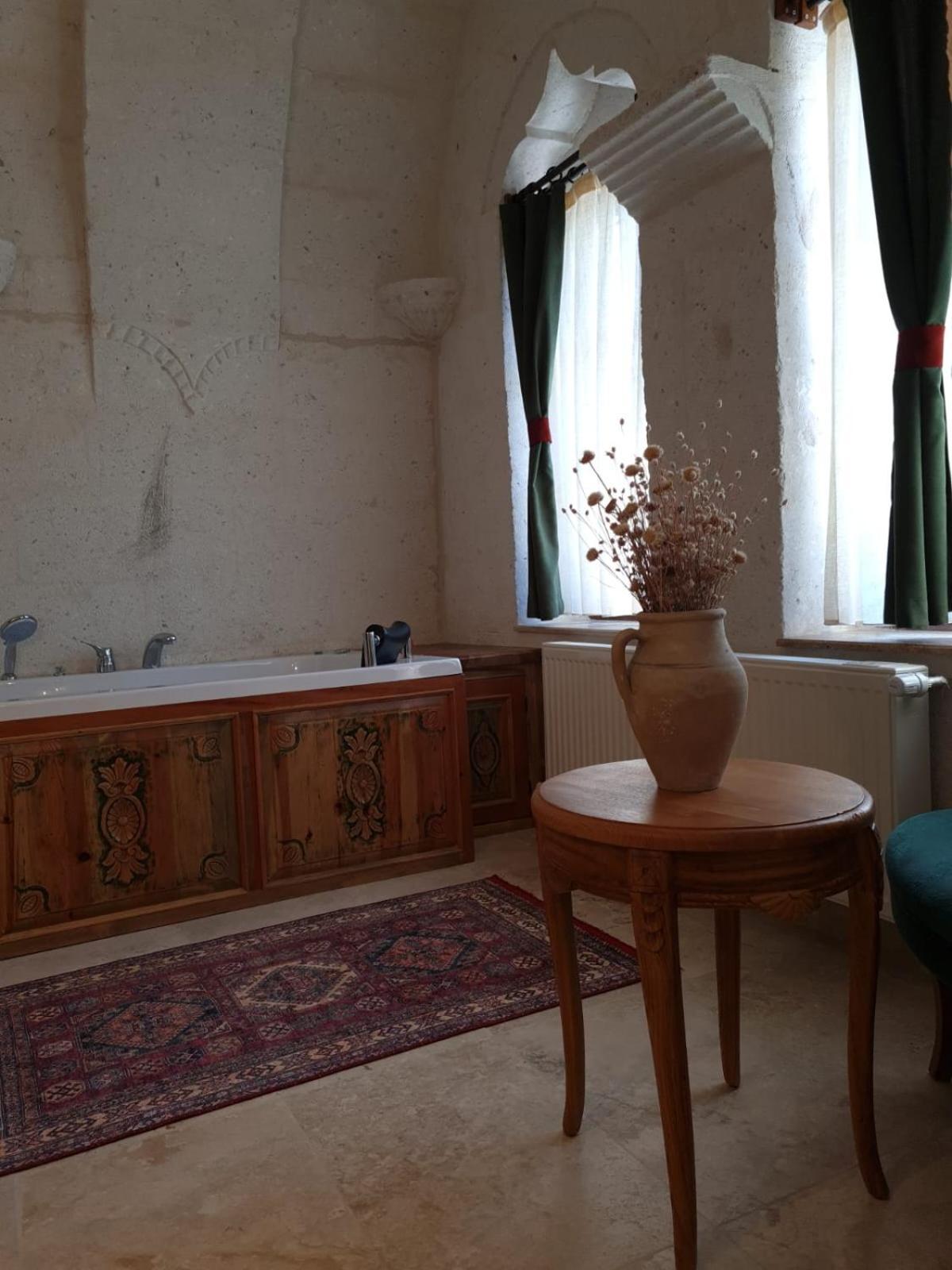 Narcissos Cave Hotel أوروغوبْ المظهر الخارجي الصورة